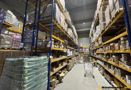 Warehouses to let in Warehouse - office space in Zemun